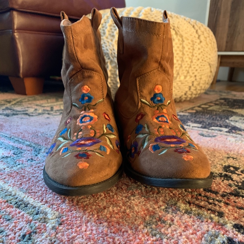 Floral Embroidered Booties